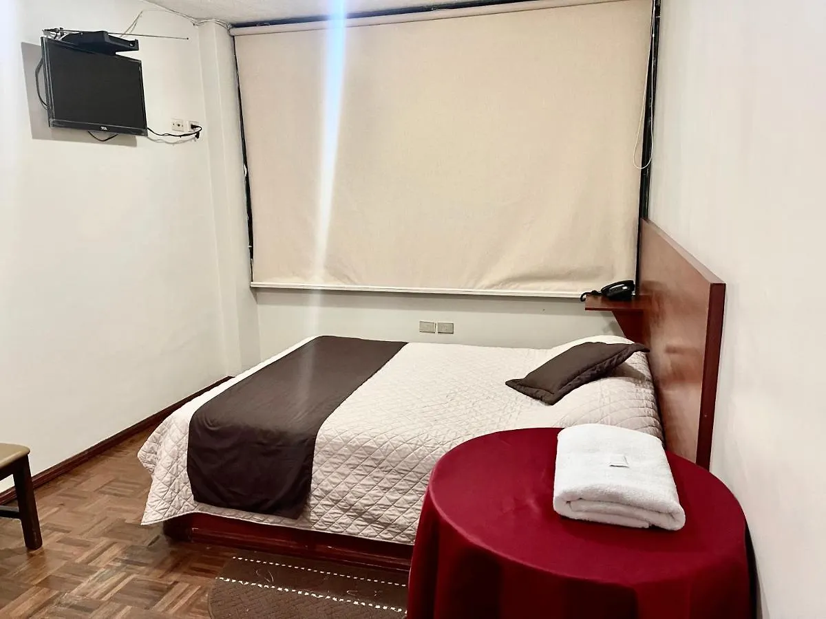 Hotel Bacastell Quito 0*,  Ecuador